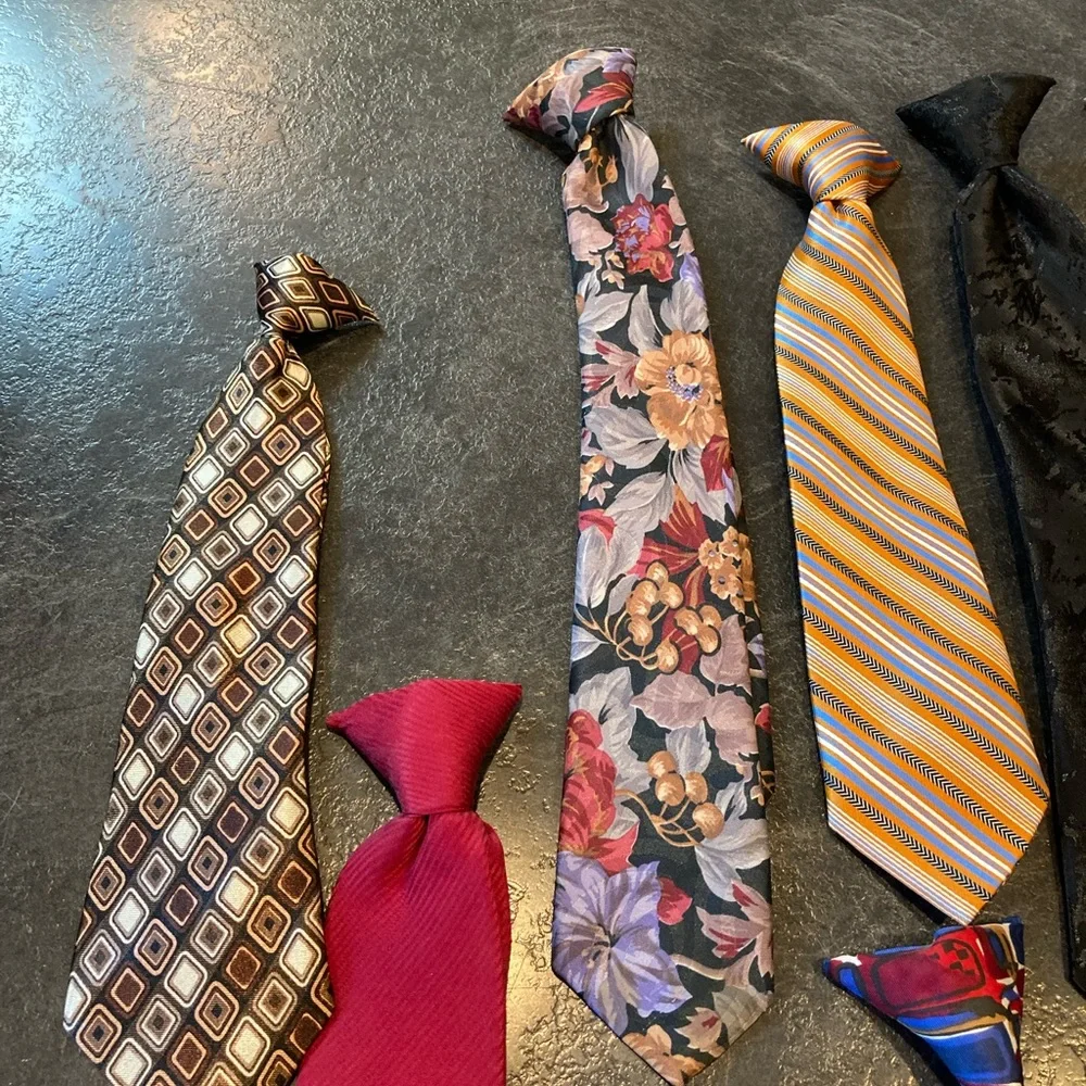 Boys lot of 19 clip on ties